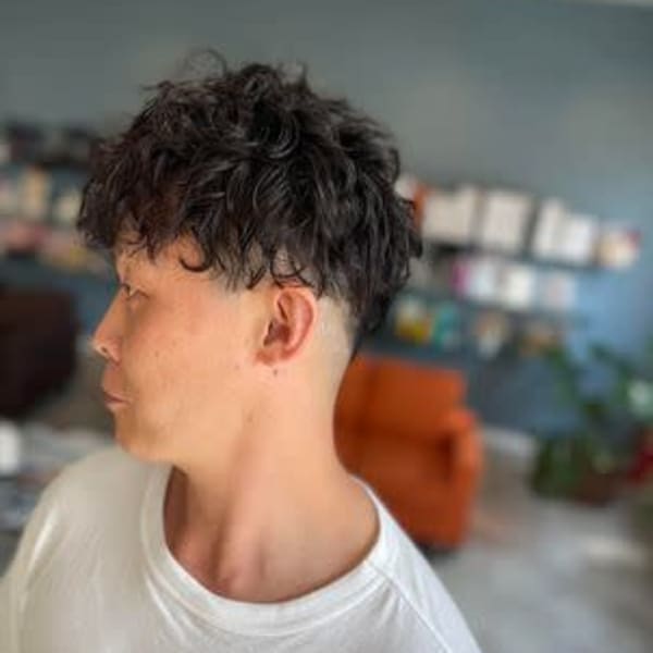 姪浜/ツイスト/ツイストスパイラル/波巻き/パーマ/ツーブロ