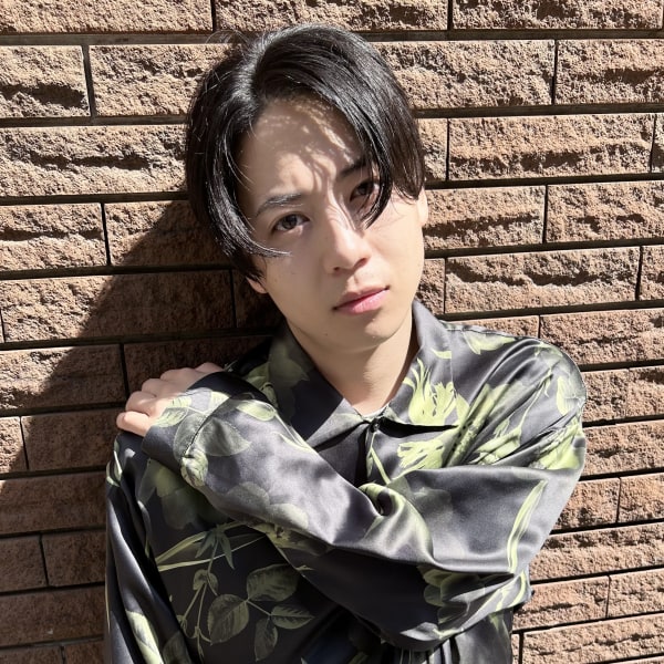 メンズセンターパート+透け感カラー+艶感トリートメント