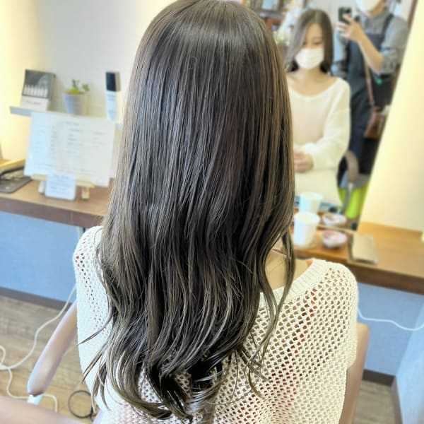 オリーブベージュ|Hair Make Klar