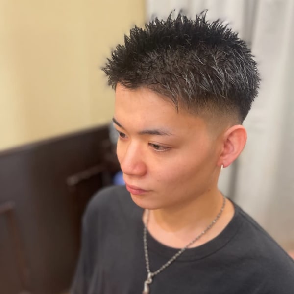 スパイキーショート×スキンフェード