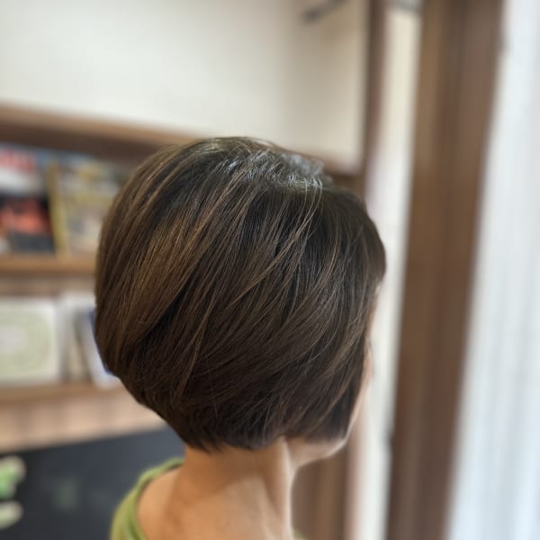 大人のショートボブ