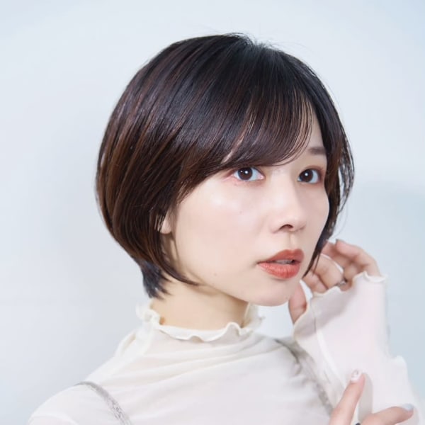 くびれ丸みショート