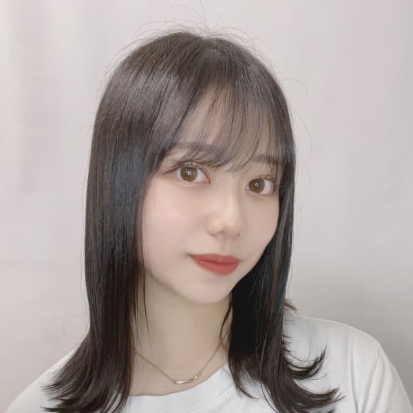 透明感カラー×外ハネスタイル|e.m.a × Ar be.anca