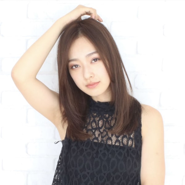 くせ毛・うねりをカバーした簡単スタイリングヘア