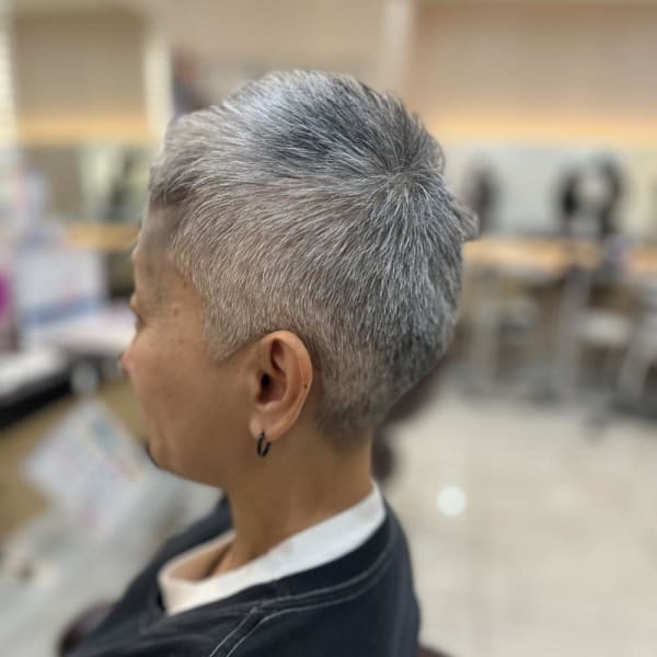 ☆くびレイヤーエモージュ前髪ピンクベージュレイヤーボブ