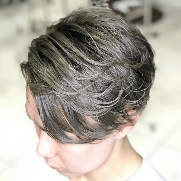 20代30代/ブリーチ/マット/オリーブ/シルバー/前下がり