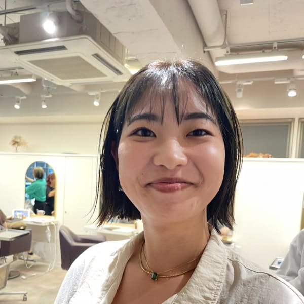 コンパクトボブ　オリーブベージュ