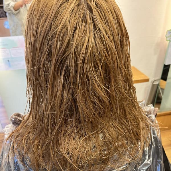 酸性ストレート/縮毛矯正/髪質改善トリートメント