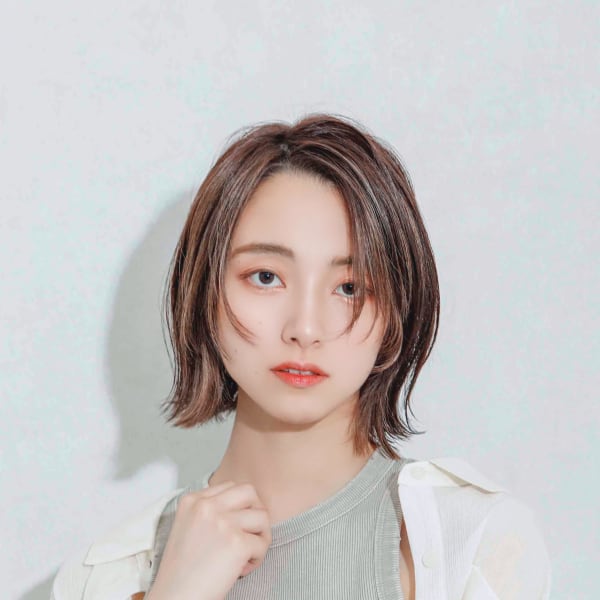 外ハネ×レイヤーバング|glam  高田馬場店