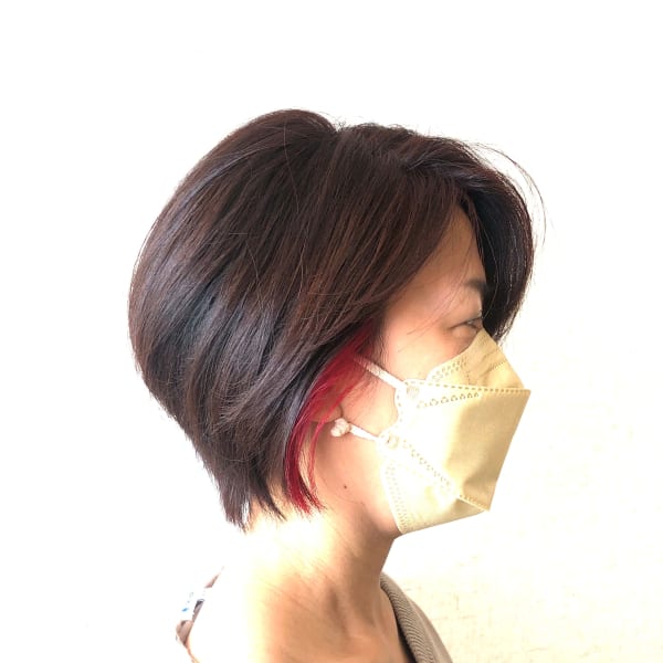 ショートヘアにイヤリングカラーでアクセントを！|プラネットヘア