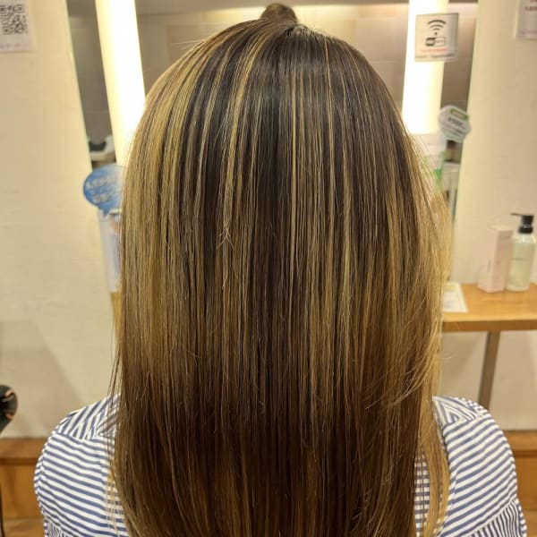 酸性ストレート/縮毛矯正/髪質改善トリートメント