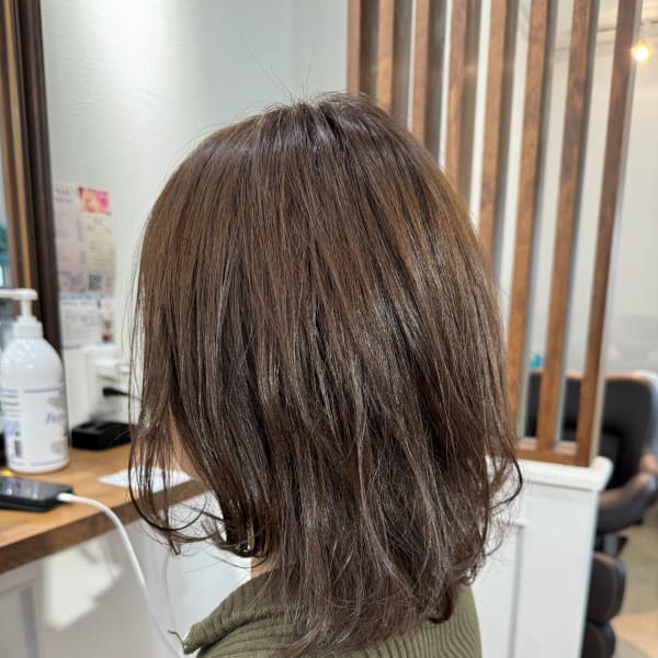 【秋の大人気スタイル】カーキベージュ