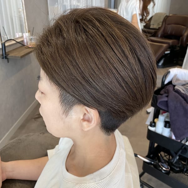 レディースショート 刈り上げ