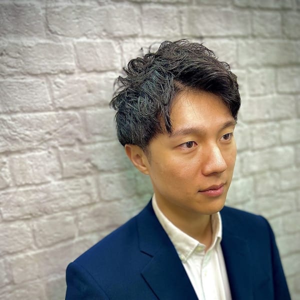 おしゃれなサラリーマンになりたい！ポイントパーマアップバング