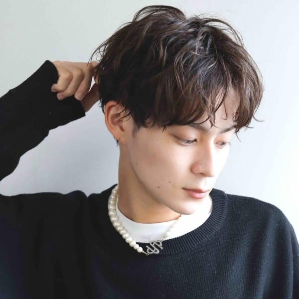 爽やかセンターパートツイストスパイラルパーマ×ツーブロック