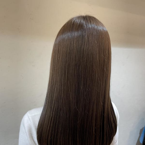 【Luccica】ツヤカラー × シルバーベージュ|Luccica hair&spa