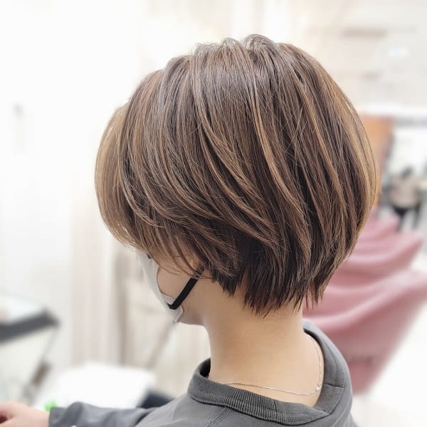 20代30代40代小顔ハンサムショートアッシュベージュ
