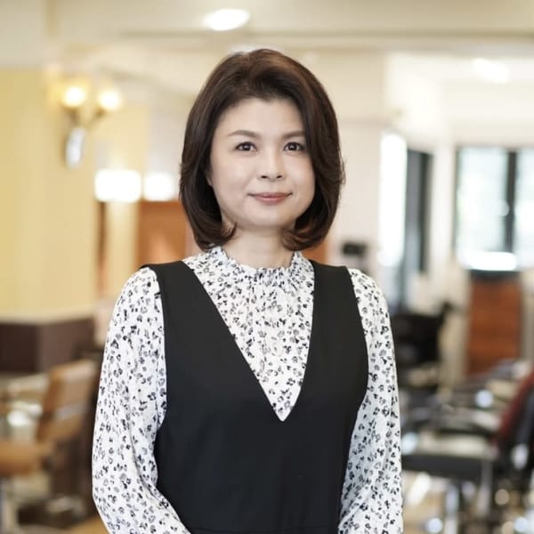 50代　ひし形レイヤースタイル