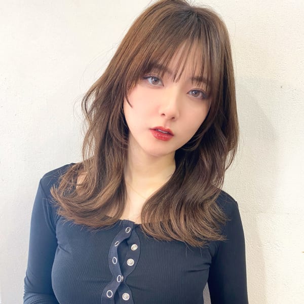 レイヤーカット/顔まわりカット/グレージュ