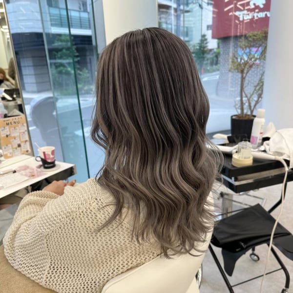 シャドールーツカラー