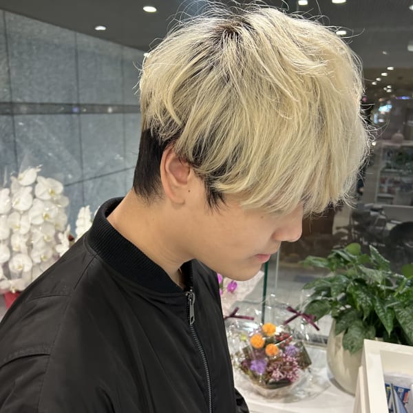 メンズマッシュヘア/抜きっぱなしプラチナブロンド|High street Hair