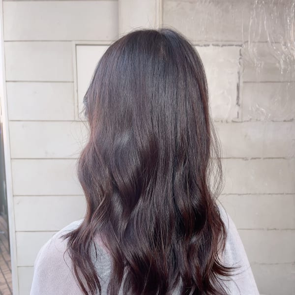 フェミニンくびレイヤー暗髪こなれ大人可愛いロングヘア千歳船橋