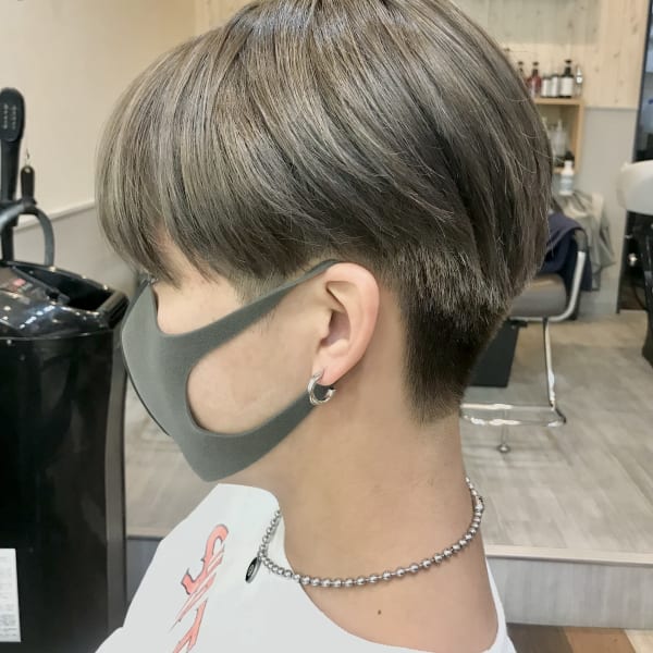 ミルクティーカラーマッシュショートスタイル