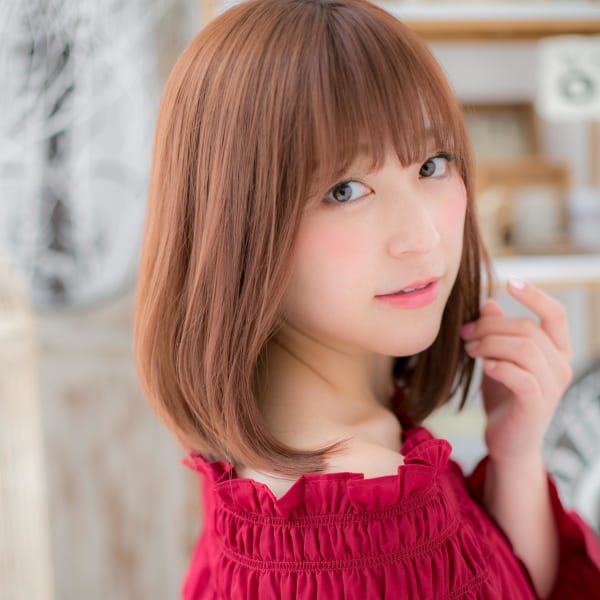 大人かわいいツヤ髪ピンクベージュ前下がり ニュアンスカラー