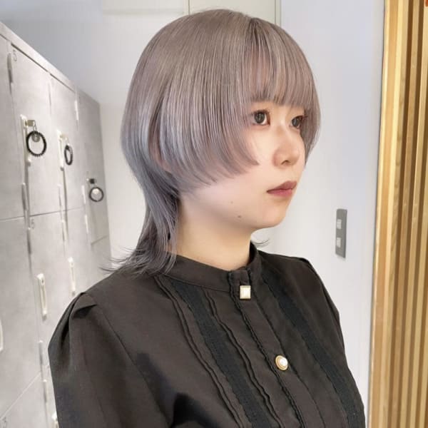 【rizu】#ウルフカット #シルバーカラー
