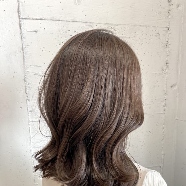 外ハネ/切りっぱなし/レイヤースタイル/ブラウンベージュ|Nouvelle Vallee