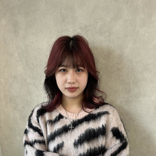 miu　ピンクとブラックのデザインカラー