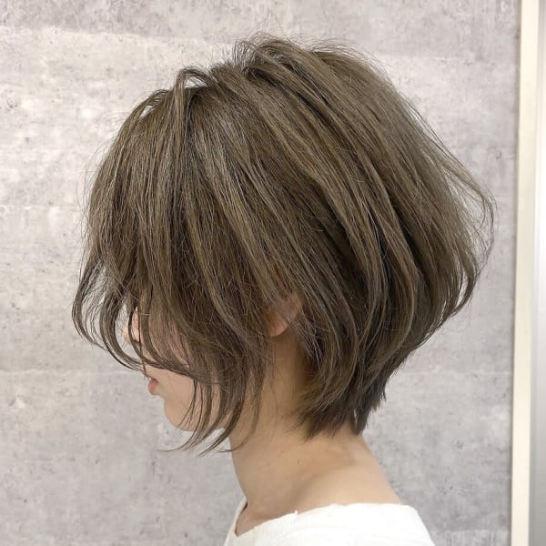 《Loob.TOKYO》前下がりショート...池袋東口ハレザ|Loob. TOKYO