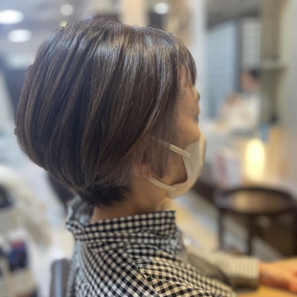 白髪ぼかしカラーとインナーカラー