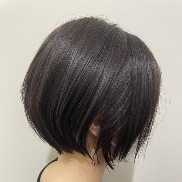 ショートボブ