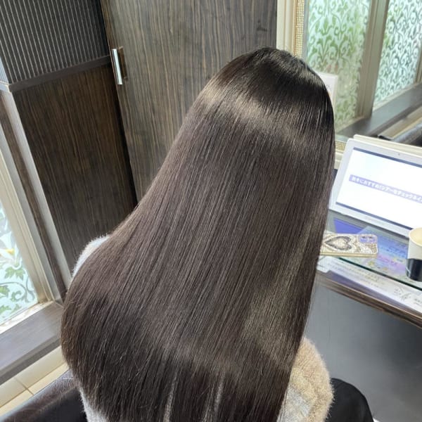 乾かすだけでつゅるんつゅるん美髪縮毛矯正/学割アリ