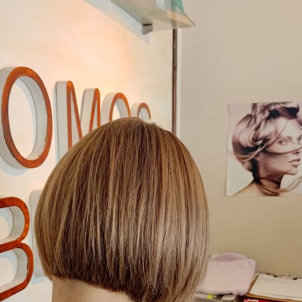 HITA仕上げ：ショートボブ|TOMOS BEAUTE