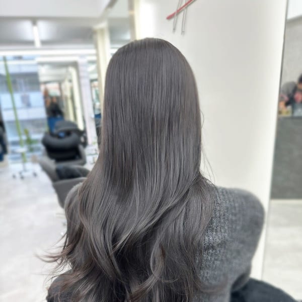 艶感透明感抜群☆ダークグレージュカラー☆