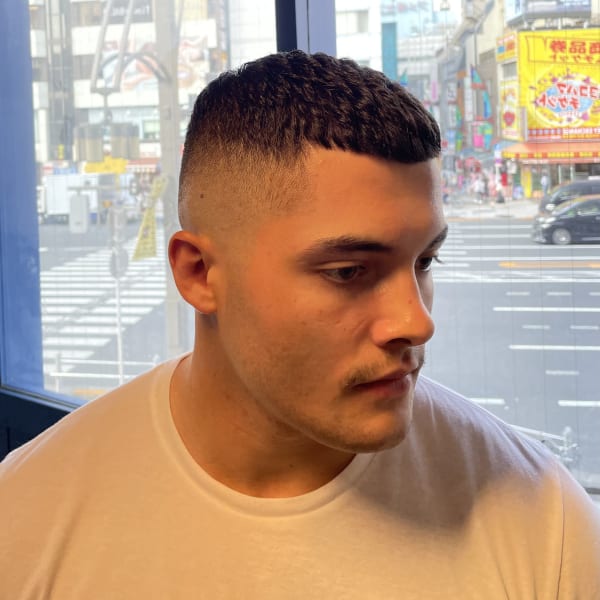 クロップフェード スキンフェード|Million Bucks barber shop 上野