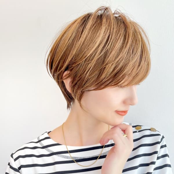絶壁解消ショートボブ×白髪ぼかしハイライト【ERIKA】