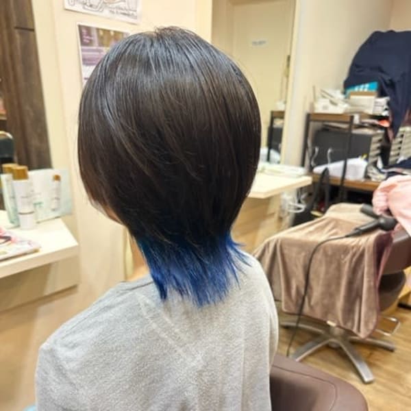 ウルフカット、インナーブルー