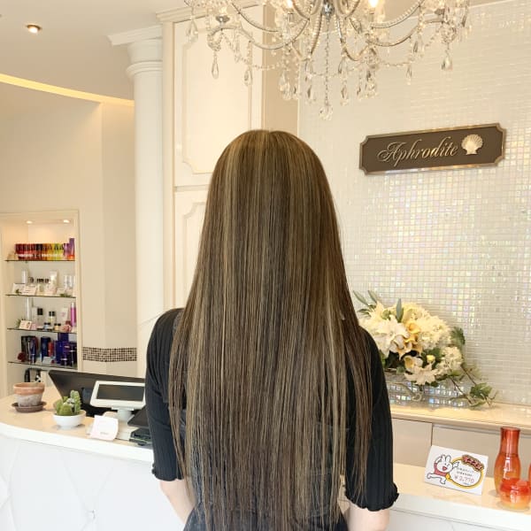 外国人風ハイライトのストレートロング