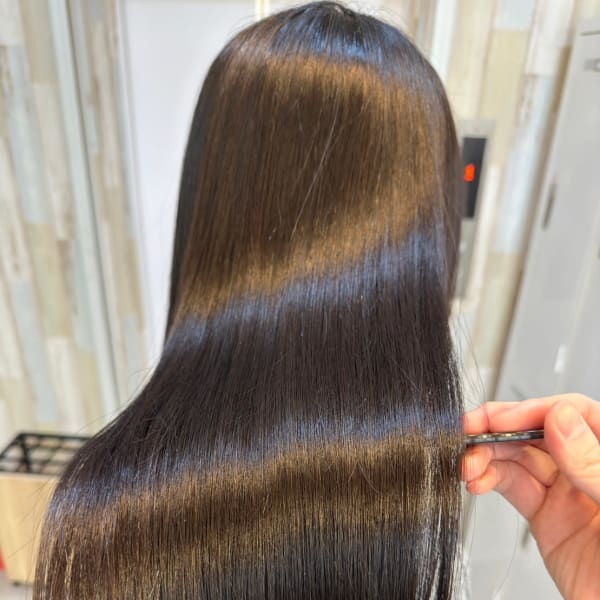 髪質改善*CM級艶髪酸性ストレート|newi 池袋