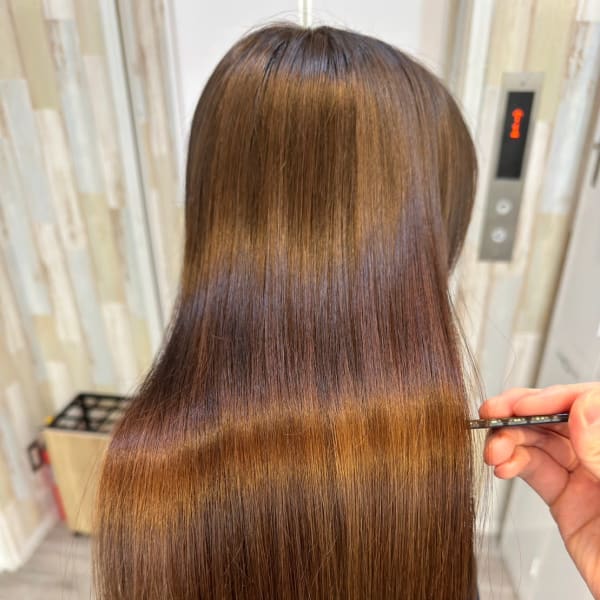 艶髪髪質改善トリートメントダメージレスケアカラー縮毛矯正|newi 池袋