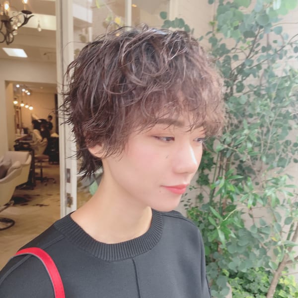 マッシュウルフショートゆるめツイストスパイラルパーマ