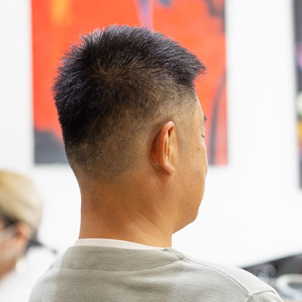 50代 白髪ぼかしベリーショ-ト