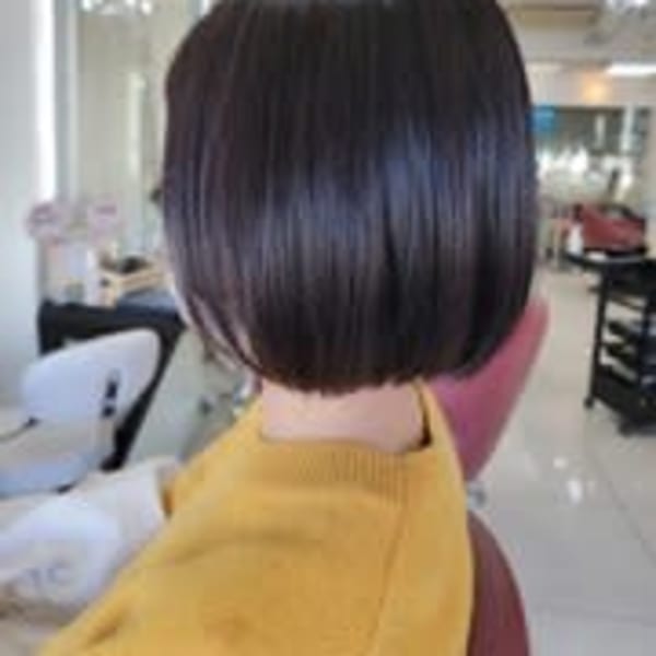 大人美人ワンレンボブぱっつん前髪黒髪ロングワイドバンク小顔|QUALIS 赤塚店