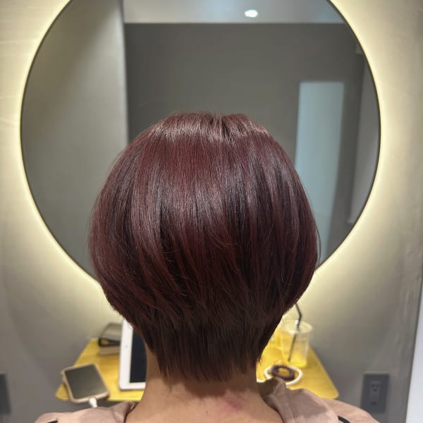 "髪質改善で叶える" ワインレッド×ショート『銀座/個室』