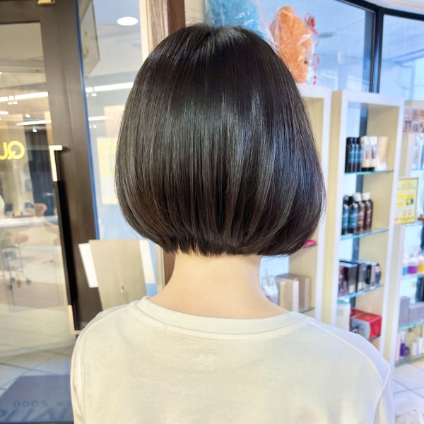 美髪大人可愛い大人美人ヘルシースタイルシースルーバング|QUALIS 上板橋店