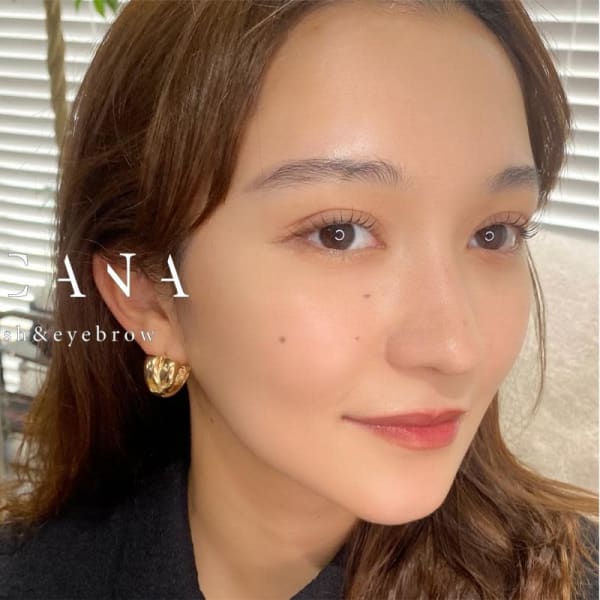 パリジェンヌ　まつげパーマ　ハリウッドブロウリフト