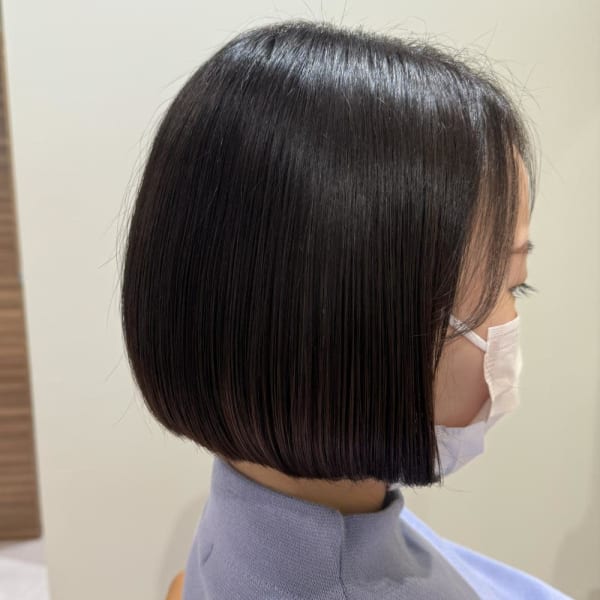 ストレートでミニボブ